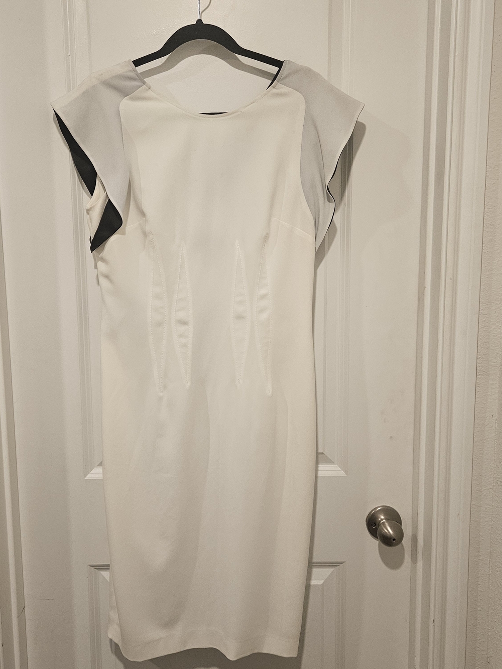 Cavalli Class White Dress Black Lined Flutter Sleeve Backj Button Sheath Sz 10
